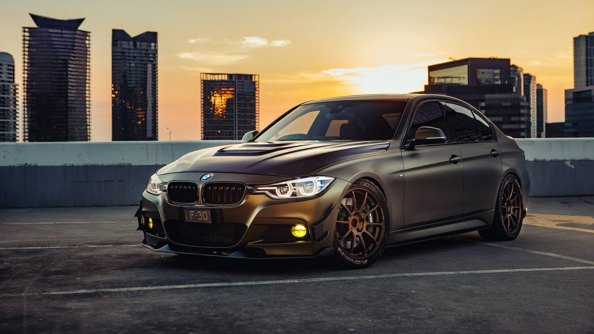 关键时刻：激动人心的比赛高潮瞬间，形容比赛到了高潮的成语